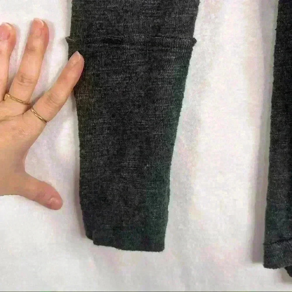 FREE PEOPLE WE THE FREE Sz M Split Back Turtleneck Top Dark Gray Thermal Tunic - Picture 3 of 11